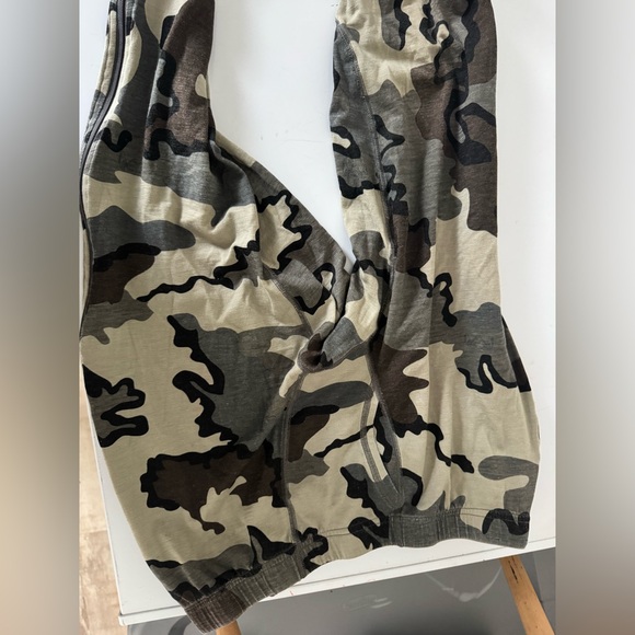 Kuiu fullzip base layers - Picture 4 of 7